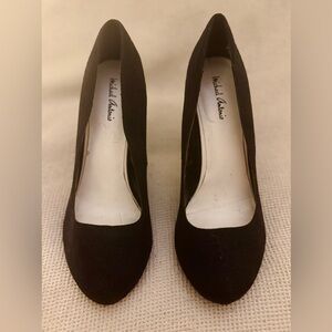 Michael Antonio Classic Black Heels